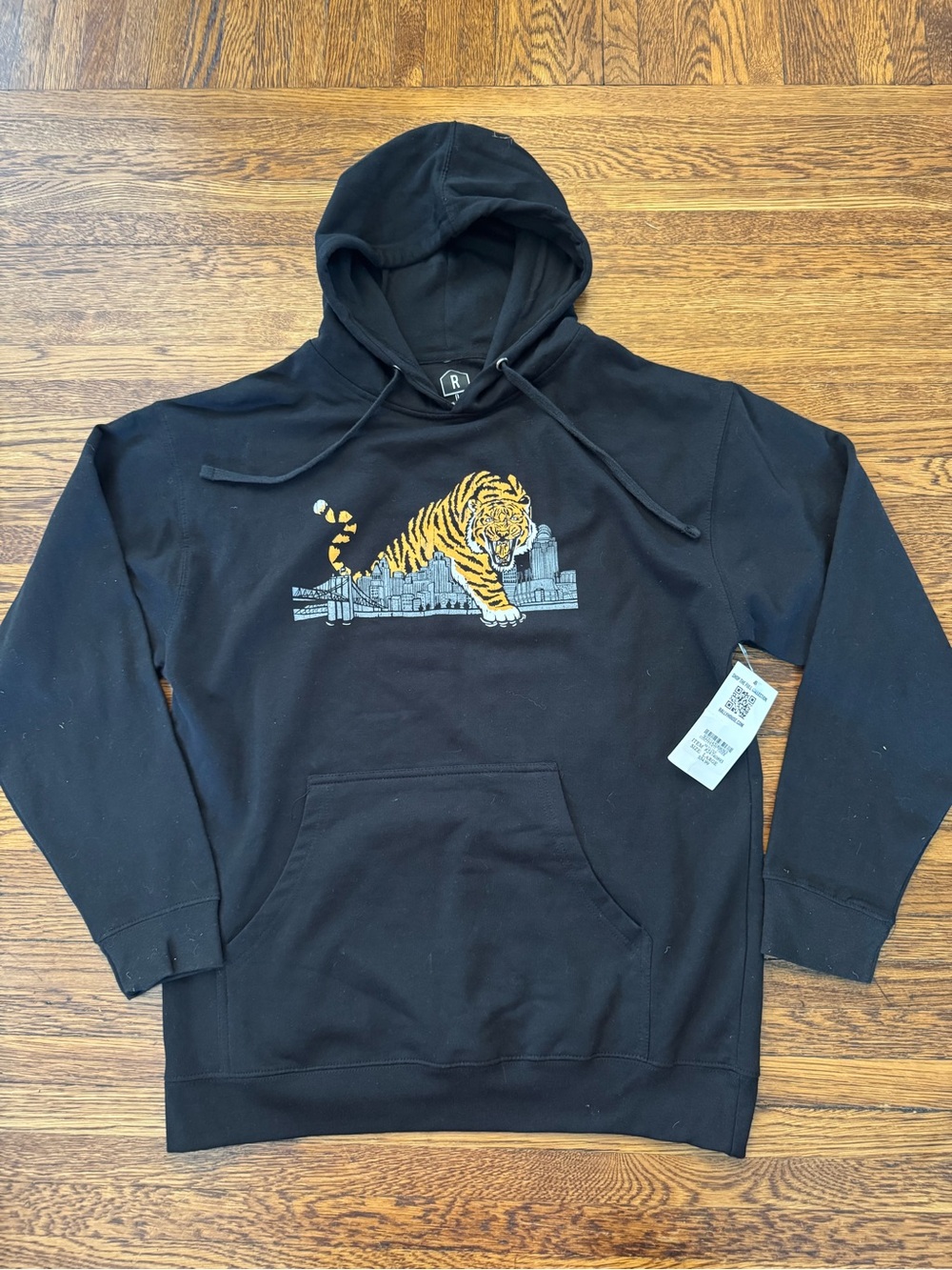 CINCINNATI BENGALS  Black Hoodie with Tiger City Graphic
